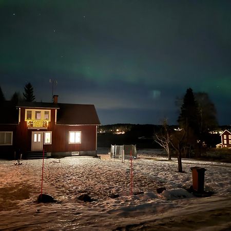 Ett Hus Med 3 Sovrum Med Supersnabba Internet Fiberanslutningen 1000Mb-100Mb I Hoeg, 7 Minuter Fran Hudiksvall Villa Exterior foto