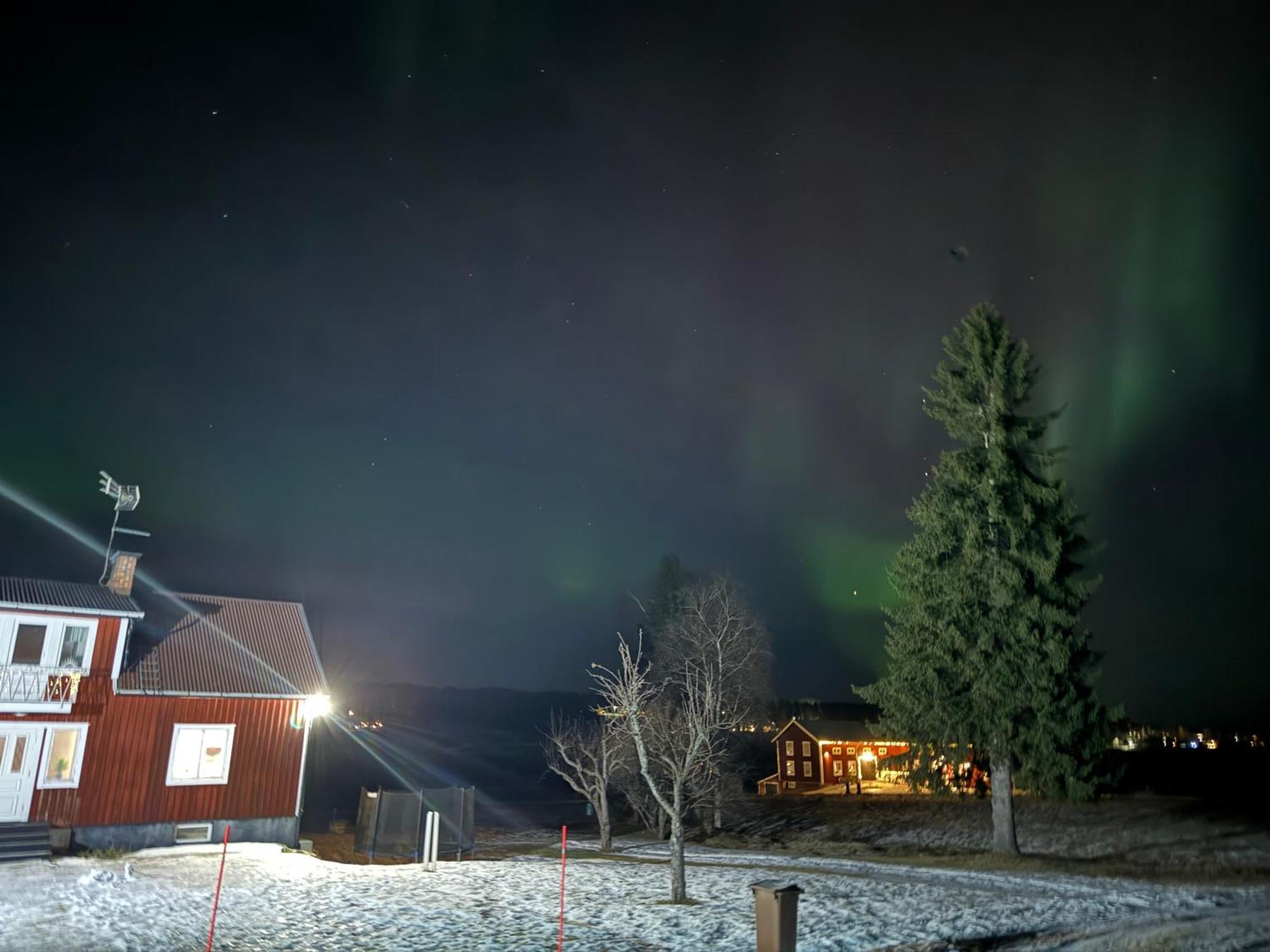 Ett Hus Med 3 Sovrum Med Supersnabba Internet Fiberanslutningen 1000Mb-100Mb I Hoeg, 7 Minuter Fran Hudiksvall Villa Exterior foto